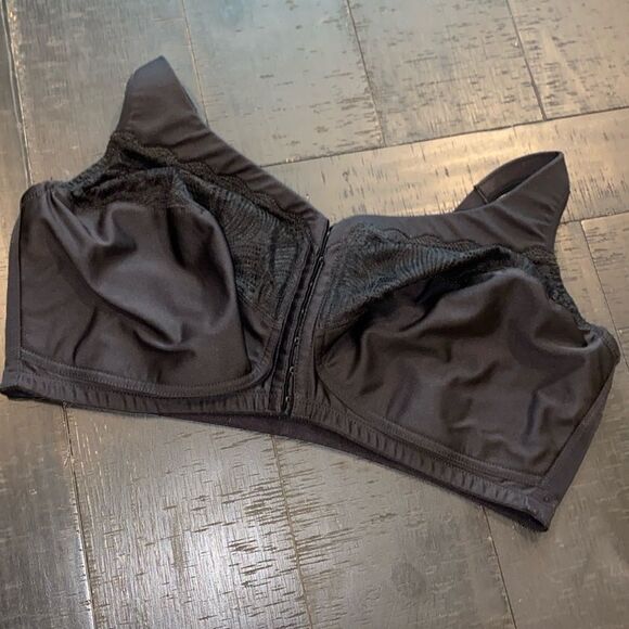 Glamorise Black Front Hook Comfy 46F Bra​​​​​​​​​​​​​ - Picture 1 of 6